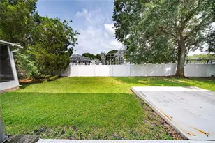 11505 Declaration Dr, Tampa, FL 33635 - Photo 16