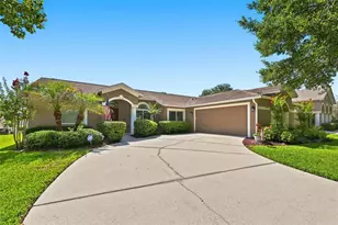 3720 Treeline Dr, Valrico, FL 33596 - Photo 8