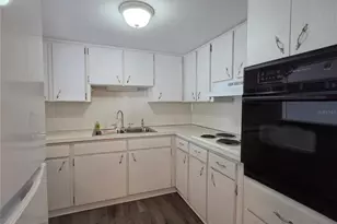 2459 Columbia Dr, Clearwater, FL 33763 - Photo 8