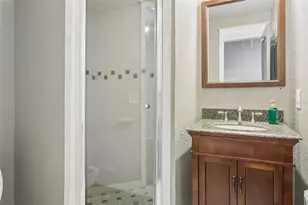 5720 Dalden Dr, Tampa, FL 33617 - Photo 14