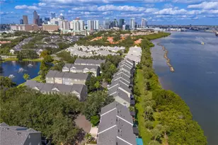 1425 Harbour Walk Rd, Tampa, FL 33602 - Photo 46