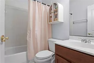 1425 Harbour Walk Rd, Tampa, FL 33602 - Photo 32