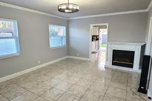 2306 W St Joseph St, Tampa, FL 33607 - Photo 4