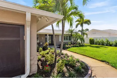 251 N Julia Circle, Saint Pete Beach, FL 33706 - Photo 2