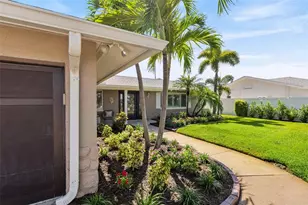 251 N Julia Cir, Saint Pete Beach, FL 33706 - Photo 2