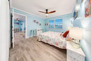 205 Dolphin Point, Clearwater Beach, FL 33767 - Photo 34