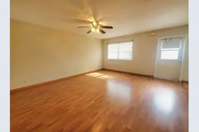 201 Bedford Trail #121, Sun City Center, FL 33573 - Photo 6