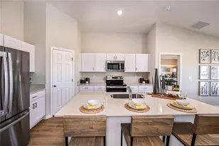 31714 Oyster Trellis Ln, Wesley Chapel, FL 33545 - Photo 10