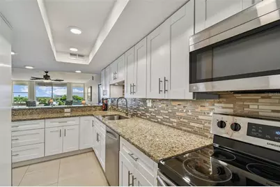 7400 Sun Island Drive S #411, South Pasadena, FL 33707 - Photo 12