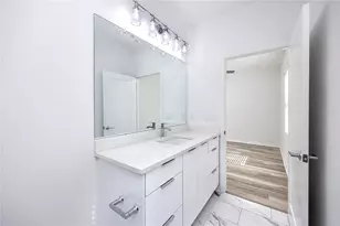 915 E 15th Ave, Tampa, FL 33605 - Photo 36