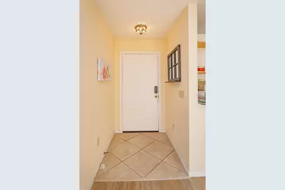 2133 Escobar Avenue, The Villages, FL 32159 - Photo 6