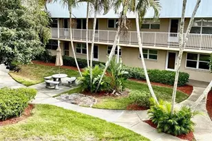 10032 65th Ave N, Saint Petersburg, FL 33708 - Photo 14