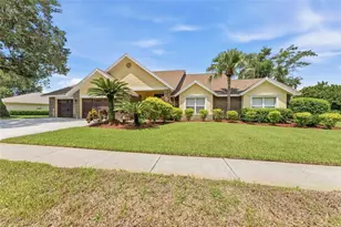 6513 Thoroughbred Loop, Odessa, FL 33556 - Photo 2