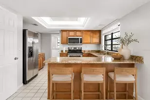 16208 Pebblebrook Dr, Tampa, FL 33624 - Photo 6