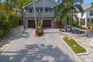 940 Wisconsin Ave, Palm Harbor, FL 34683 - Photo 2