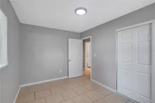 10315 N 9th St, Tampa, FL 33612 - Photo 16