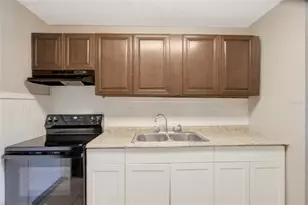 10315 N 9th St, Tampa, FL 33612 - Photo 26