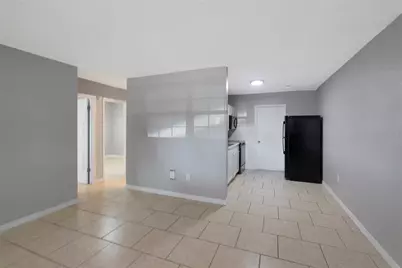 10315 N 9th Street #A, Tampa, FL 33612 - Photo 8