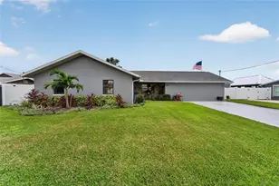 3422 W Shell Point Rd, Ruskin, FL 33570 - Photo 1