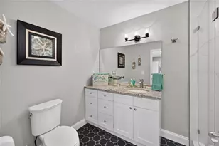 3422 W Shell Point Rd, Ruskin, FL 33570 - Photo 42