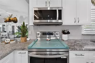 3422 W Shell Point Rd, Ruskin, FL 33570 - Photo 26