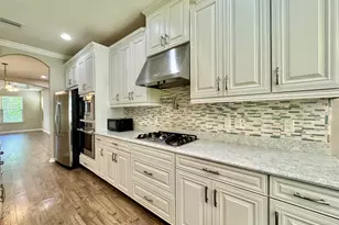 8828 Tropical Palm Dr, Tampa, FL 33626 - Photo 16