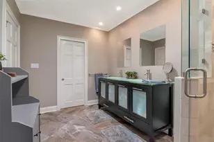 2535 Lake Ellen Dr, Tampa, FL 33618 - Photo 26