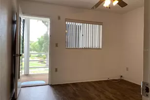 8126 112th St, Seminole, FL 33772 - Photo 16