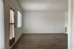 8126 112th St, Seminole, FL 33772 - Photo 4