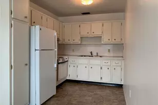 8126 112th St, Seminole, FL 33772 - Photo 10