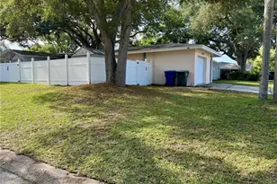 1709 Eaton Dr NE, Clearwater, FL 33756 - Photo 4