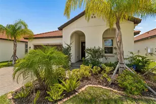 17307 Blue Walk St, Wimauma, FL 33598 - Photo 4