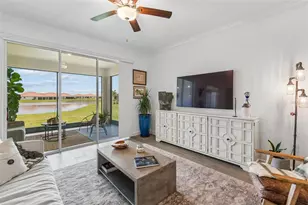 17307 Blue Walk St, Wimauma, FL 33598 - Photo 10
