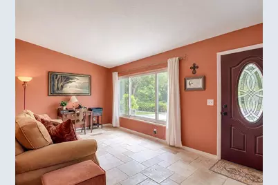 11007 Airview Drive, Tampa, FL 33625 - Photo 8