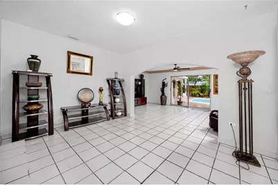 755 43rd Street N, Saint Petersburg, FL 33713 - Photo 10