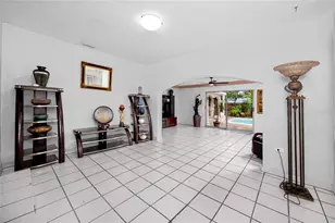 755 43rd Street N, Saint Petersburg, FL 33713 - Photo 10