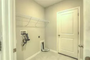 7217 Ronnie Gardens Ct, Tampa, FL 33619 - Photo 12