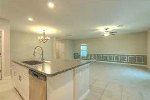 7217 Ronnie Gardens Ct, Tampa, FL 33619 - Photo 10