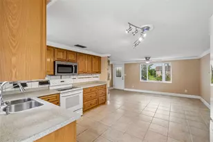 3533 Wilson Dr, Holiday, FL 34691 - Photo 16