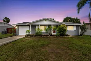 3533 Wilson Dr, Holiday, FL 34691 - Photo 2