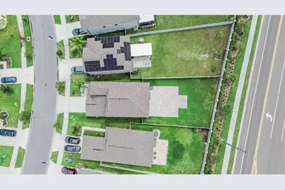 31814 Barrel Wave Way, Wesley Chapel, FL 33545 - Photo 72