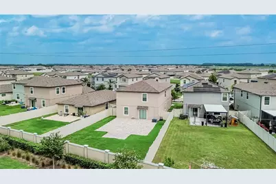 31814 Barrel Wave Way, Wesley Chapel, FL 33545 - Photo 10