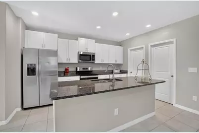 31814 Barrel Wave Way, Wesley Chapel, FL 33545 - Photo 22