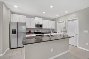 31814 Barrel Wave Way, Wesley Chapel, FL 33545 - Photo 22