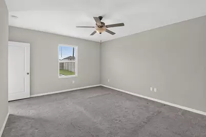 31814 Barrel Wave Way, Wesley Chapel, FL 33545 - Photo 30