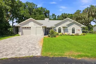 1109 S Chateau Point, Inverness, FL 34450 - Photo 1
