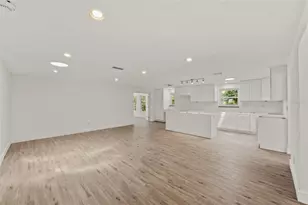 528 Lucerne Ave, Tampa, FL 33606 - Photo 6