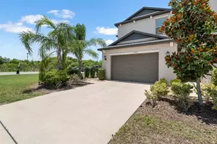 635 Royal Empress Dr, Ruskin, FL 33570 - Photo 2