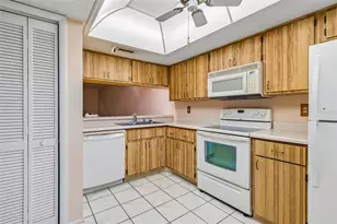 129 Nancy Dr, Oldsmar, FL 34677 - Photo 16