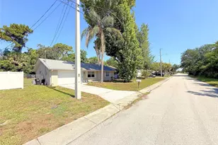 15839 Villa Dr, Hudson, FL 34667 - Photo 16